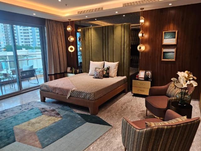 Resale | 3 BHK 2678 Sq.Ft. Apartment in Phoenix Kessaku