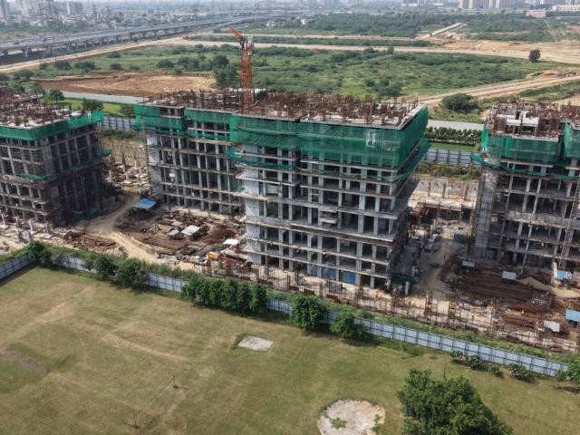 Resale | 3 BHK + 2611 Sq.Ft. Apartment in Max Estate 360