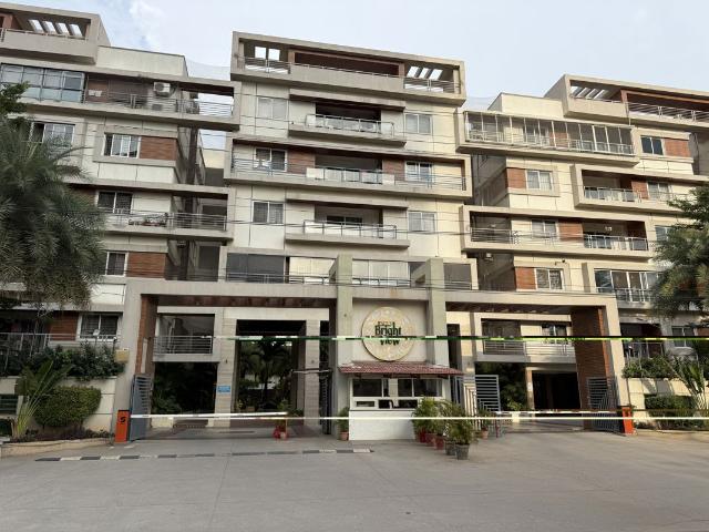 Resale | 3 BHK 2740 Sq.Ft. Apartment in Om Sree Patels Bright View