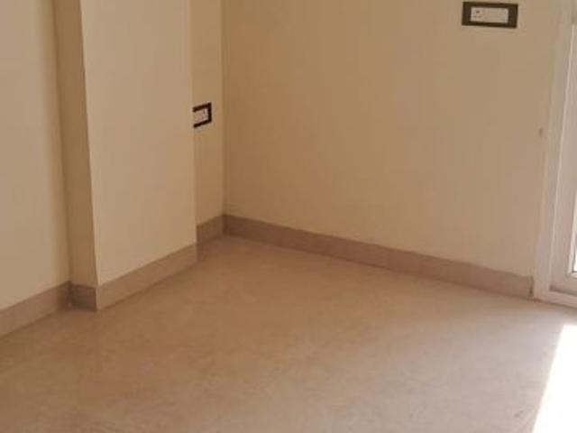 Resale | 3 BHK 2700 Sq.Ft. Apartment in Mahaveer Nagar