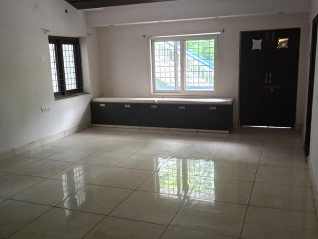 Resale | 3 BHK 2800 Sq.Ft. Independent House in Alivelu Towers
