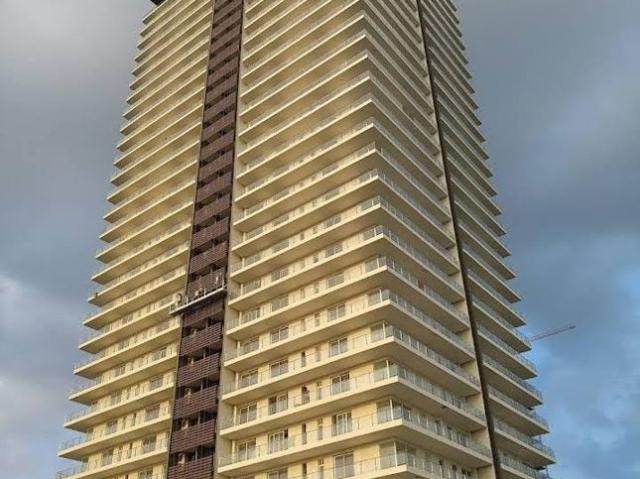 Resale | 3 BHK + 2985 Sq.Ft. Apartment in Mahindra Luminare