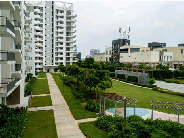 Resale | 3 BHK 2900 Sq.Ft. Apartment in Vatika Sovereign Next