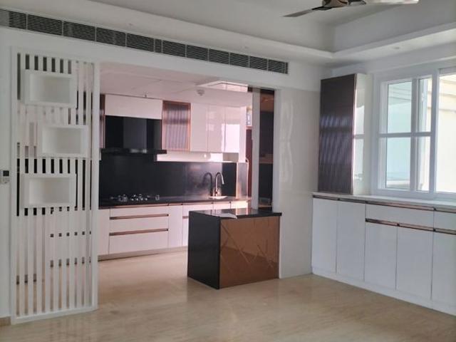 Resale | 3 BHK + 3070 Sq.Ft. Apartment in Mahagun Mezzaria