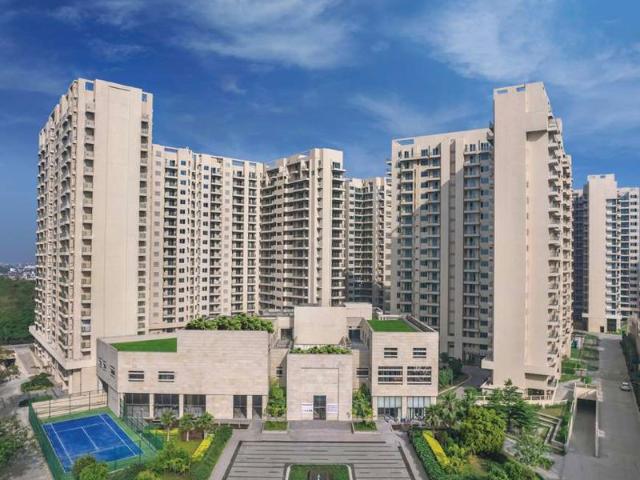 Resale | 3 BHK 3090 Sq.Ft. Apartment in Ambience Creacions
