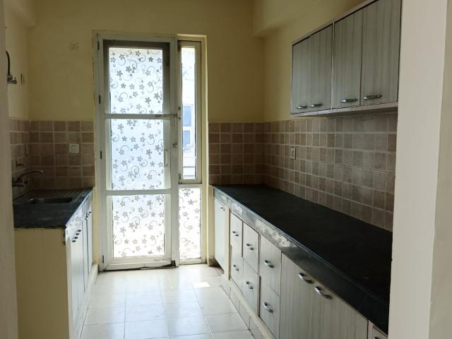 Resale | 3 BHK 300 Sq.Yd. Apartment in Sector 81