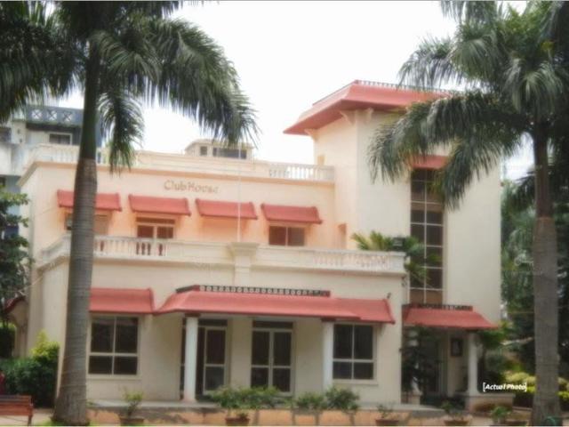 Resale | 3 BHK + 3100 Sq.Ft. Apartment in Kolte Patil Rose Parade