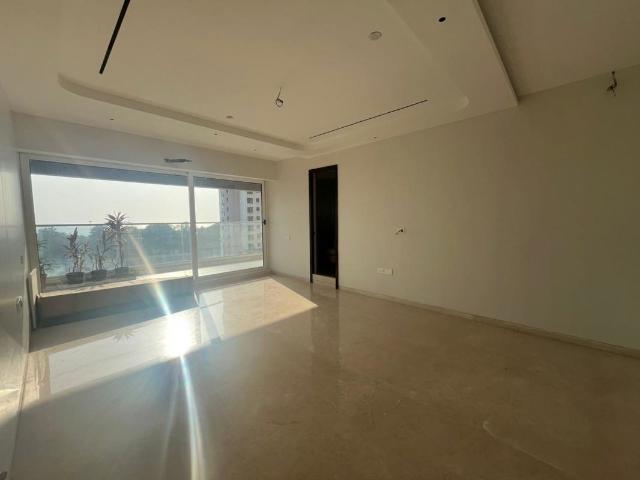 Resale | 3 BHK + 3400 Sq.Ft. Apartment in Worli
