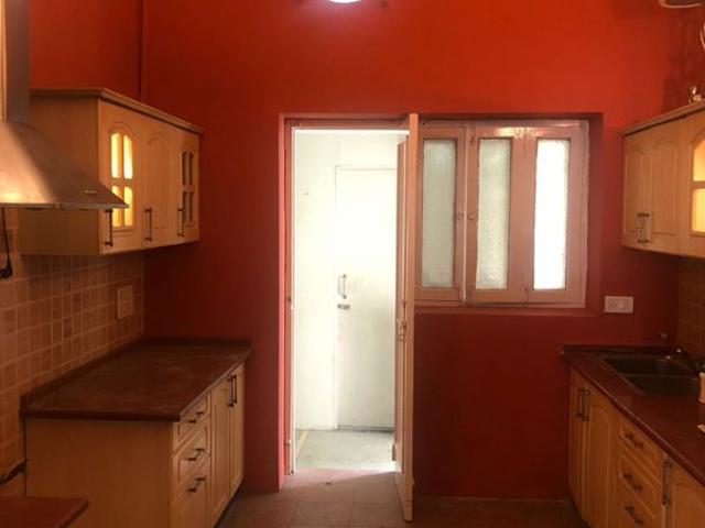 Resale | 3 BHK 400 Sq.Yd. Villa in Chitra Vihar