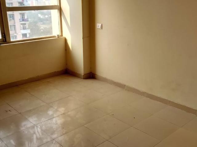 Resale | 3 BHK 618 Sq.Ft. Apartment in Auric City Homes