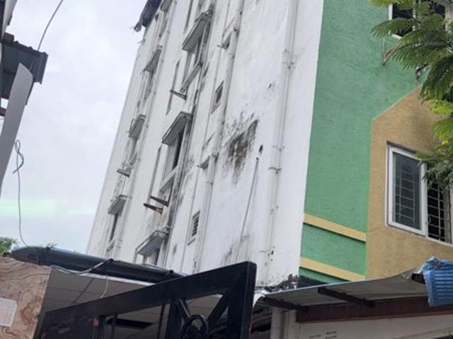 Resale | 3 BHK + 620 Sq.Ft. Apartment in RR Residency Madhapur