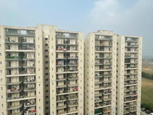 Resale | 3 BHK 645 Sq.Ft. Apartment in Advitya Plaza