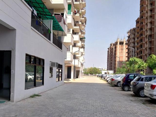 Resale | 3 BHK 645 Sq.Ft. Apartment in Amolik Sankalp