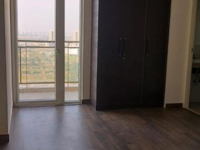 Resale | 3 BHK 645 Sq.Ft. Apartment in ROF Aalayas