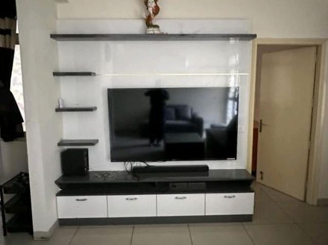 Resale | 3 BHK 749 Sq.Ft. Apartment in Wave Executive Floors