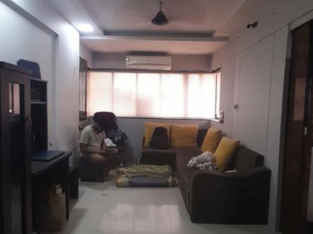 Resale | 3 BHK 750 Sq.Ft. Apartment in Sterling Heights Byculla