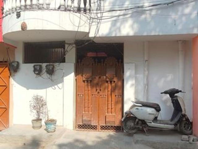 Resale | 3 BHK 80 Sq.Yd. Independent House in Sector 8