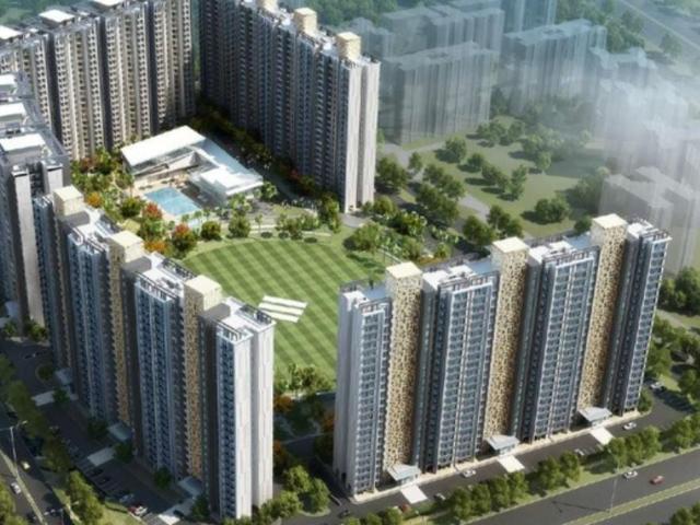 Resale | 3 BHK 827 Sq.Ft. Apartment in Eldeco Live By The Greens