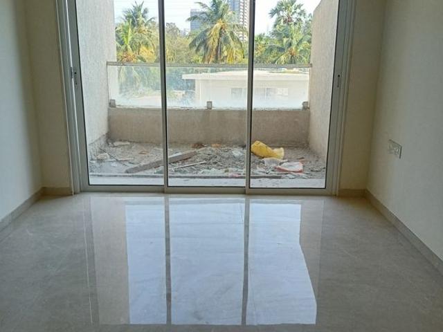 Resale | 3 BHK 855 Sq.Ft. Apartment in Srishti Oasis Phase I
