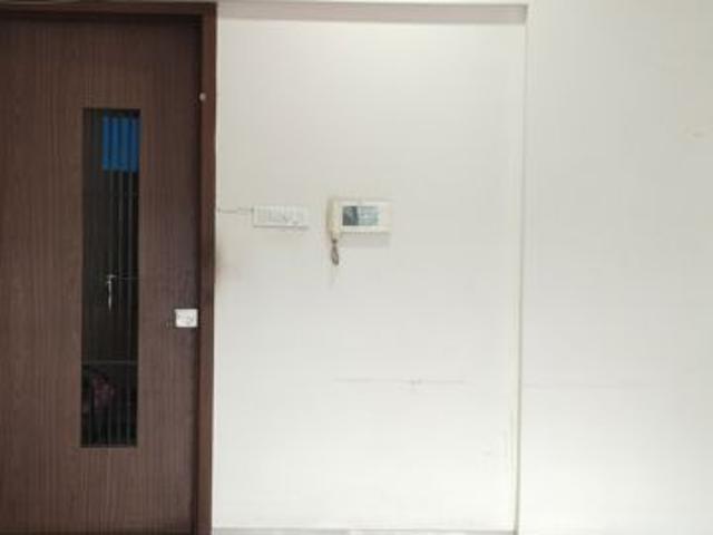 Resale | 3 BHK 850 Sq.Ft. Apartment in Mulund West