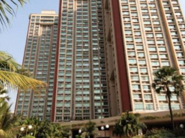 Resale | 3 BHK 850 Sq.Ft. Apartment in Oberoi Garden Estates