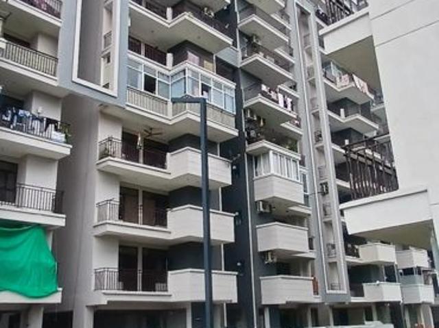 Resale | 3 BHK 851 Sq.Ft. Apartment in Amolik Sankalp