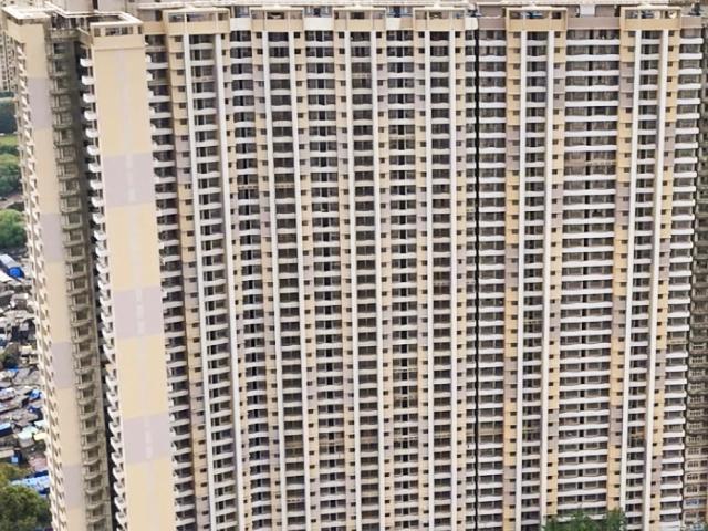 Resale | 3 BHK 851 Sq.Ft. Apartment in Chandak 34 Park Estate
