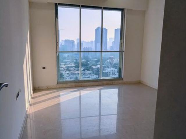 Resale | 3 BHK 881 Sq.Ft. Apartment in Chandak Stella
