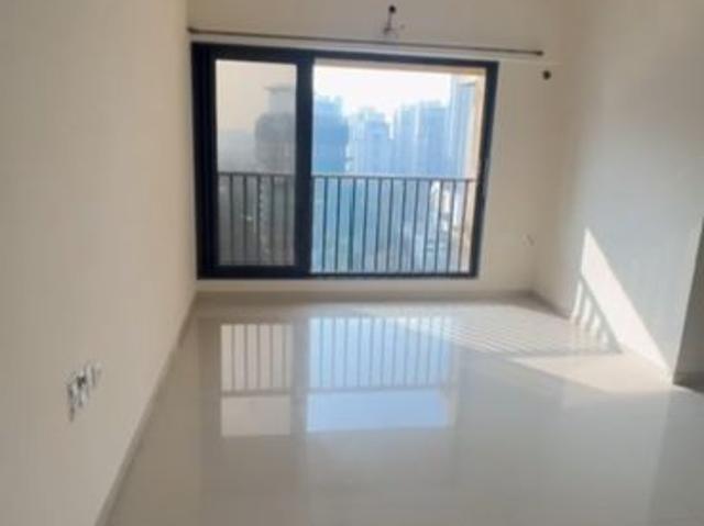 Resale | 3 BHK 881 Sq.Ft. Apartment in Chandak Stella