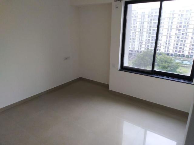 Resale | 3 BHK 890 Sq.Ft. Apartment in Kohinoor Kaleido