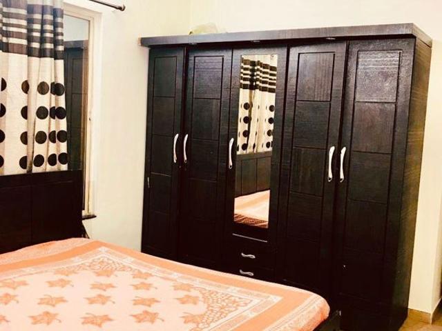 Resale | 3 BHK 900 Sq.Ft. Apartment in Tilak Nagar