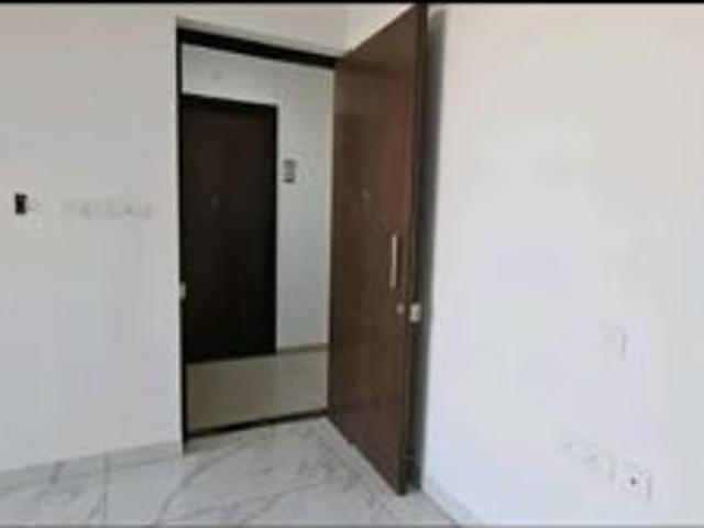 Resale | 3 BHK 900 Sq.Ft. Apartment in Oberoi Garden City Thane