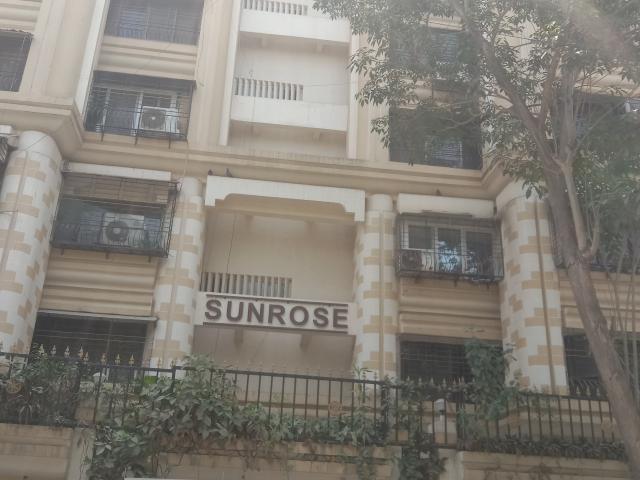 Resale | 3 BHK 900 Sq.Ft. Apartment in Rosewood Apartments Borivali West