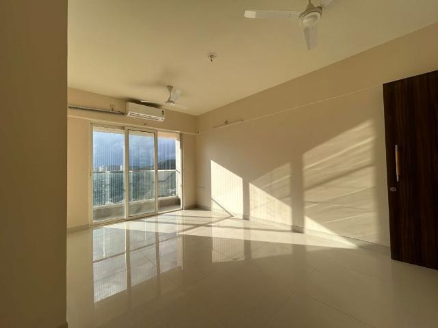 Resale | 3 BHK + 900 Sq.Ft. Apartment in Sheth Avante