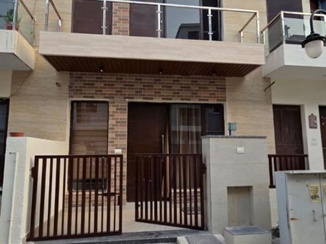 Resale | 3 BHK 90 Sq.Yd. Independent House in Sector 123