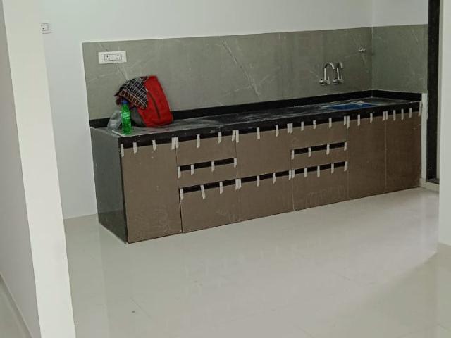 Resale | 3 BHK 938 Sq.Ft. Apartment in Akshay Yash Grecia