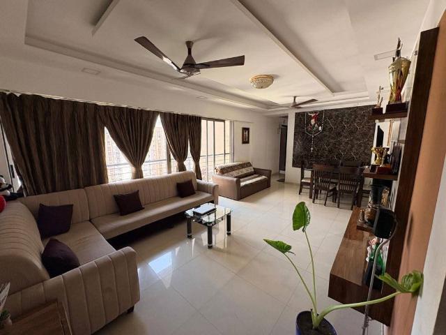 Resale | 3 BHK 930 Sq.Ft. Apartment in Piramal Vaikunth