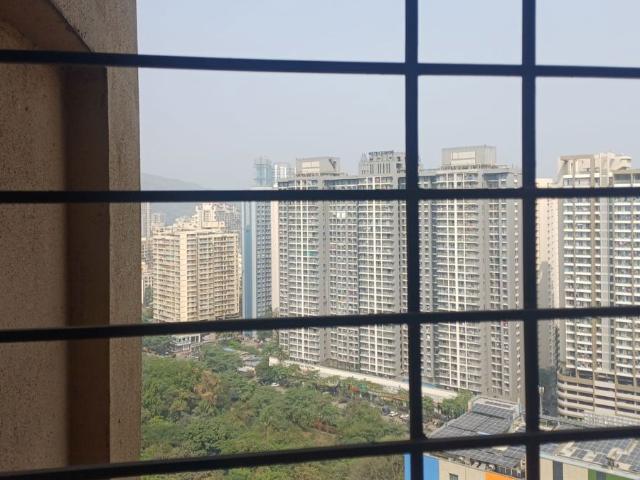Resale | 3 BHK 950 Sq.Ft. Apartment in Vartak Nagar