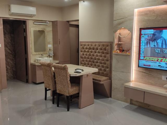 Resale | 3 BHK 950 Sq.Ft. Apartment in Chandak Stella