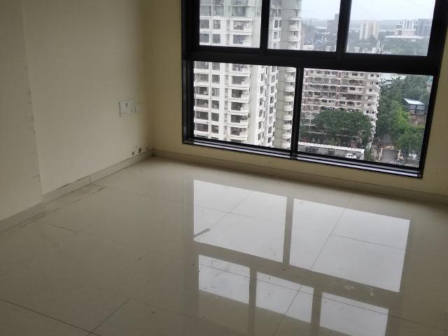 Resale | 3 BHK 950 Sq.Ft. Apartment in Chandak Stella