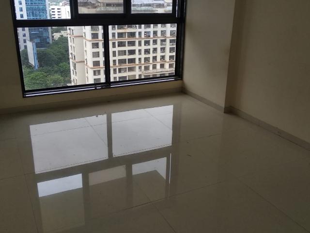 Resale | 3 BHK 950 Sq.Ft. Apartment in Chandak Stella
