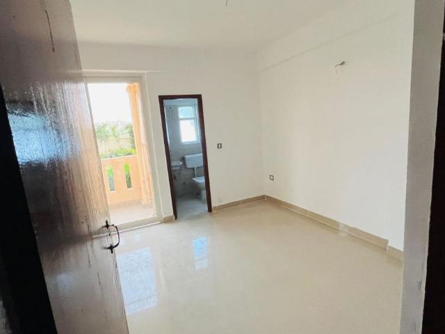 Resale | 3 BHK 950 Sq.Ft. Apartment in ROF Amaltas