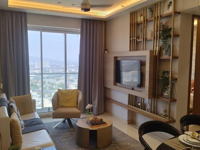Resale | 3 BHK 967 Sq.Ft. Apartment in Dosti Mezzo 22