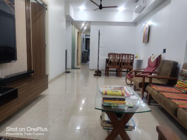 Resale | 3 BHK 968 Sq.Ft. Apartment in Lodha Sterling