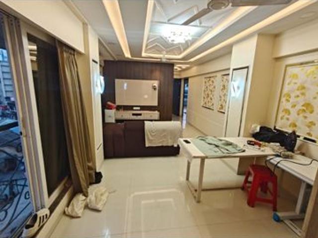 Resale | 3 BHK 961 Sq.Ft. Apartment in Keyhomes Marina
