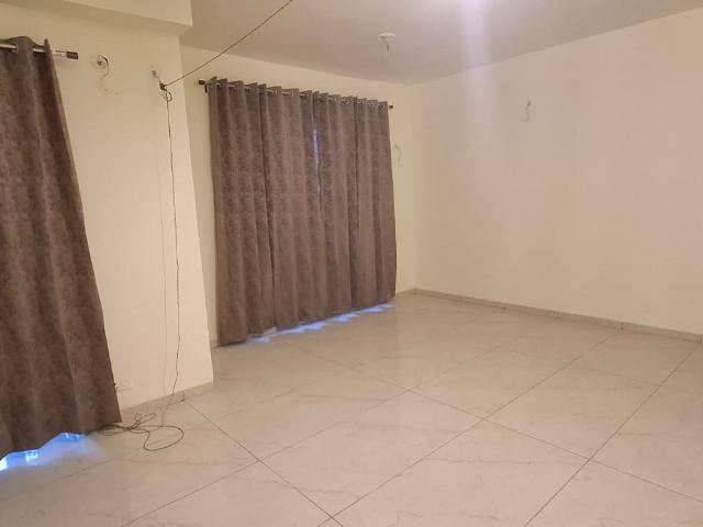 Resale | 3 BHK 977 Sq.Ft. Apartment in Omaxe Waterscapes