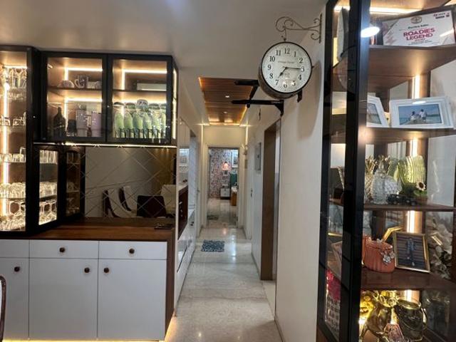 Resale | 3 BHK + 989 Sq.Ft. Apartment in Kalpataru Hills Phase II