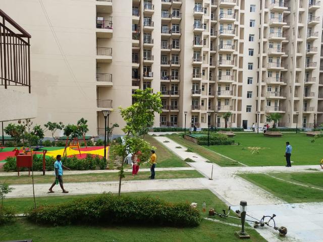 Resale | 3 BHK 980 Sq.Ft. Apartment in BPTP Park Elite Premium