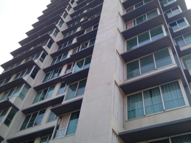 Resale | 3 BHK 980 Sq.Ft. Apartment in Kalpataru Crest