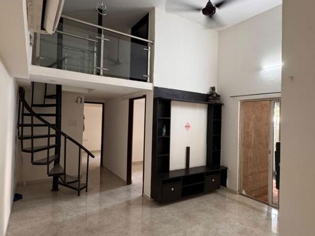 Resale | 3 BHK + 980 Sq.Ft. Apartment in Lodha Amara
